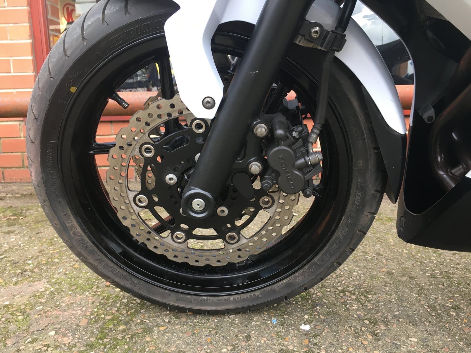 KAWASAKI ER6-F thumbnail 3