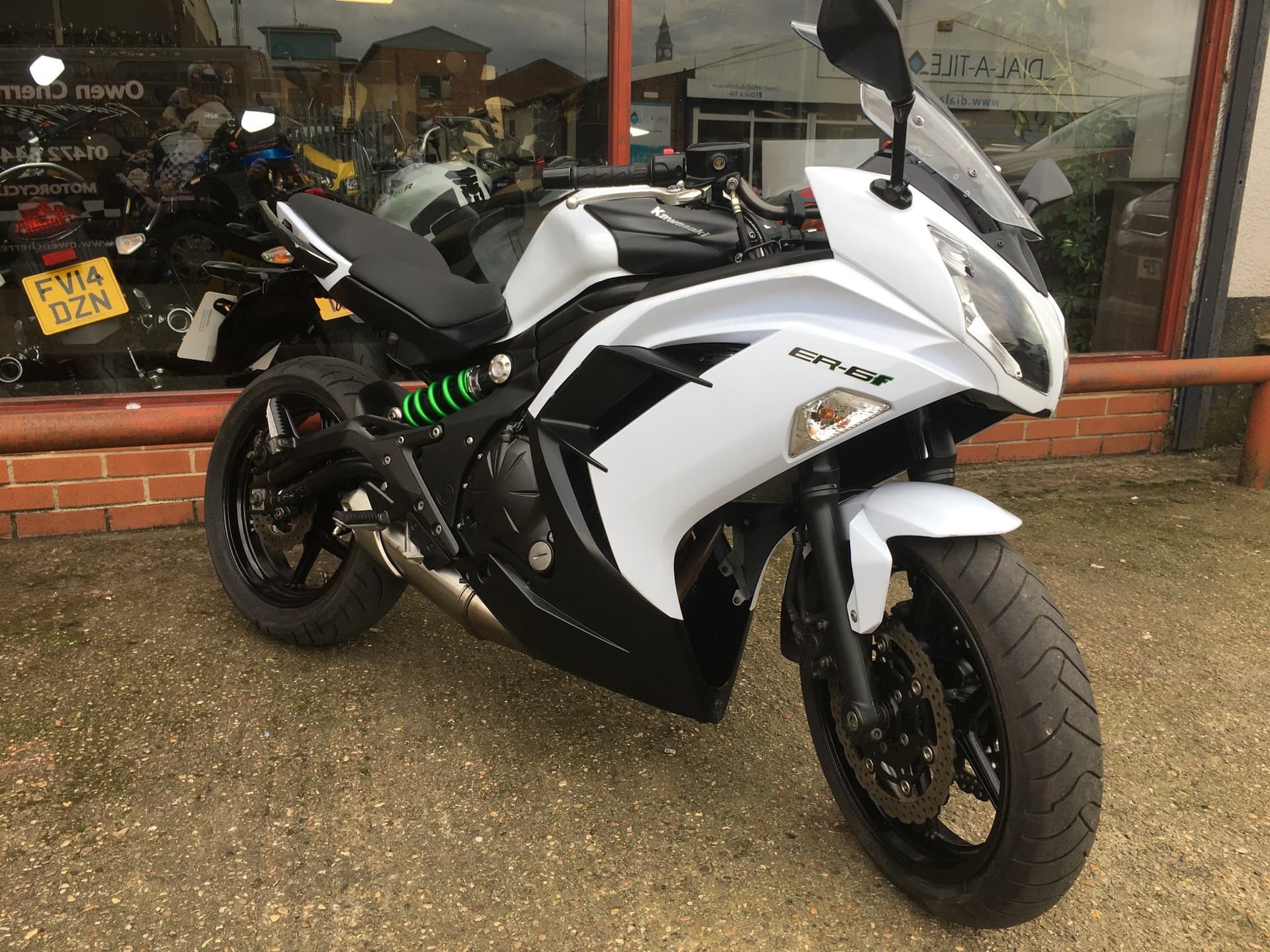 KAWASAKI ER6-F thumbnail 5