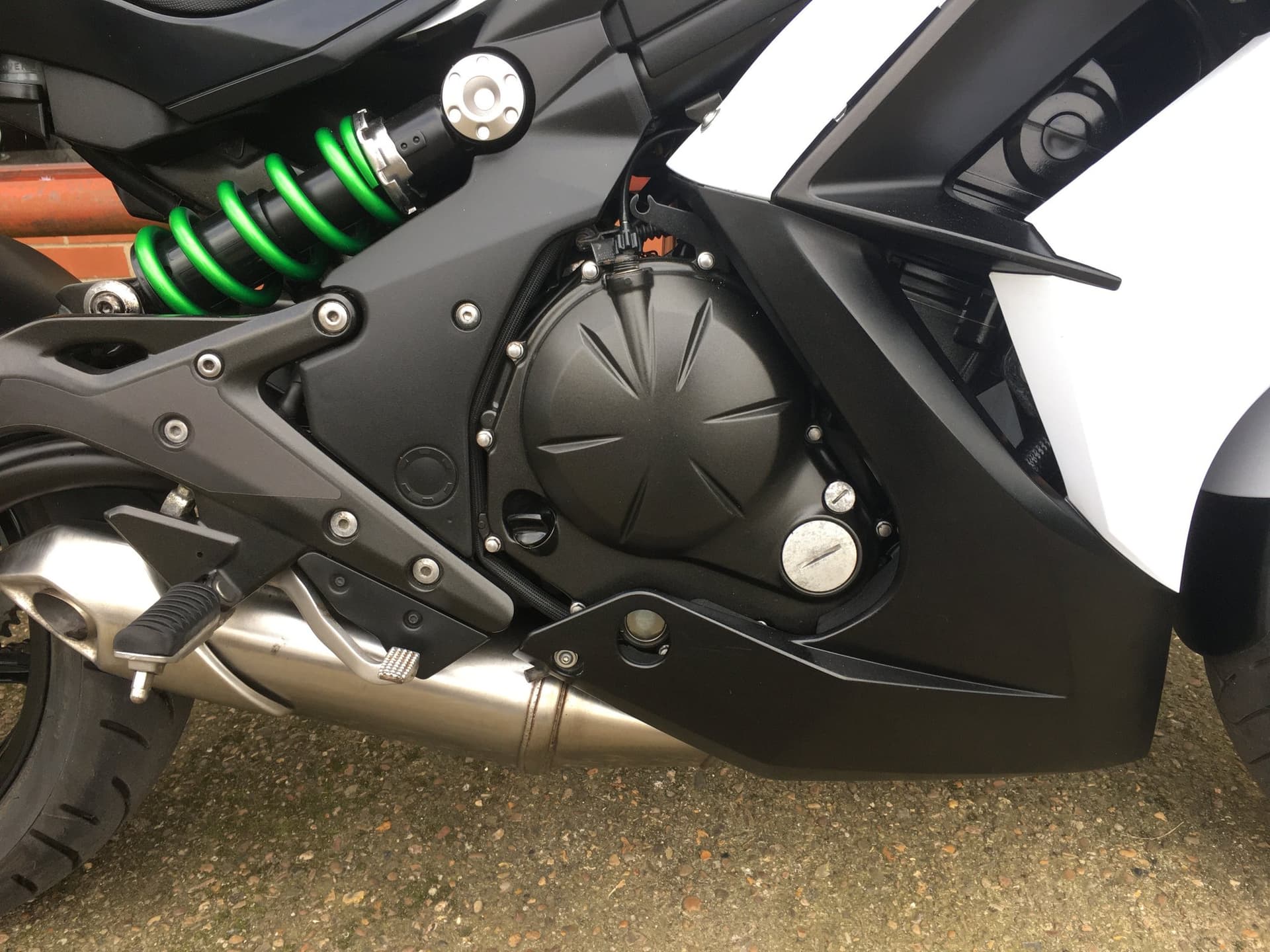 KAWASAKI ER6-F thumbnail 7
