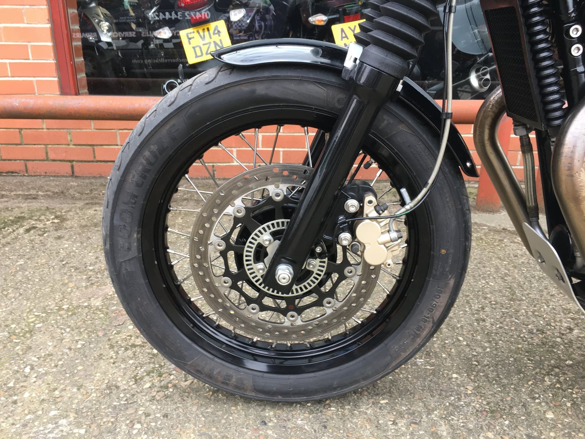ROYAL ENFIELD CONTINENTAL GT650 thumbnail 3