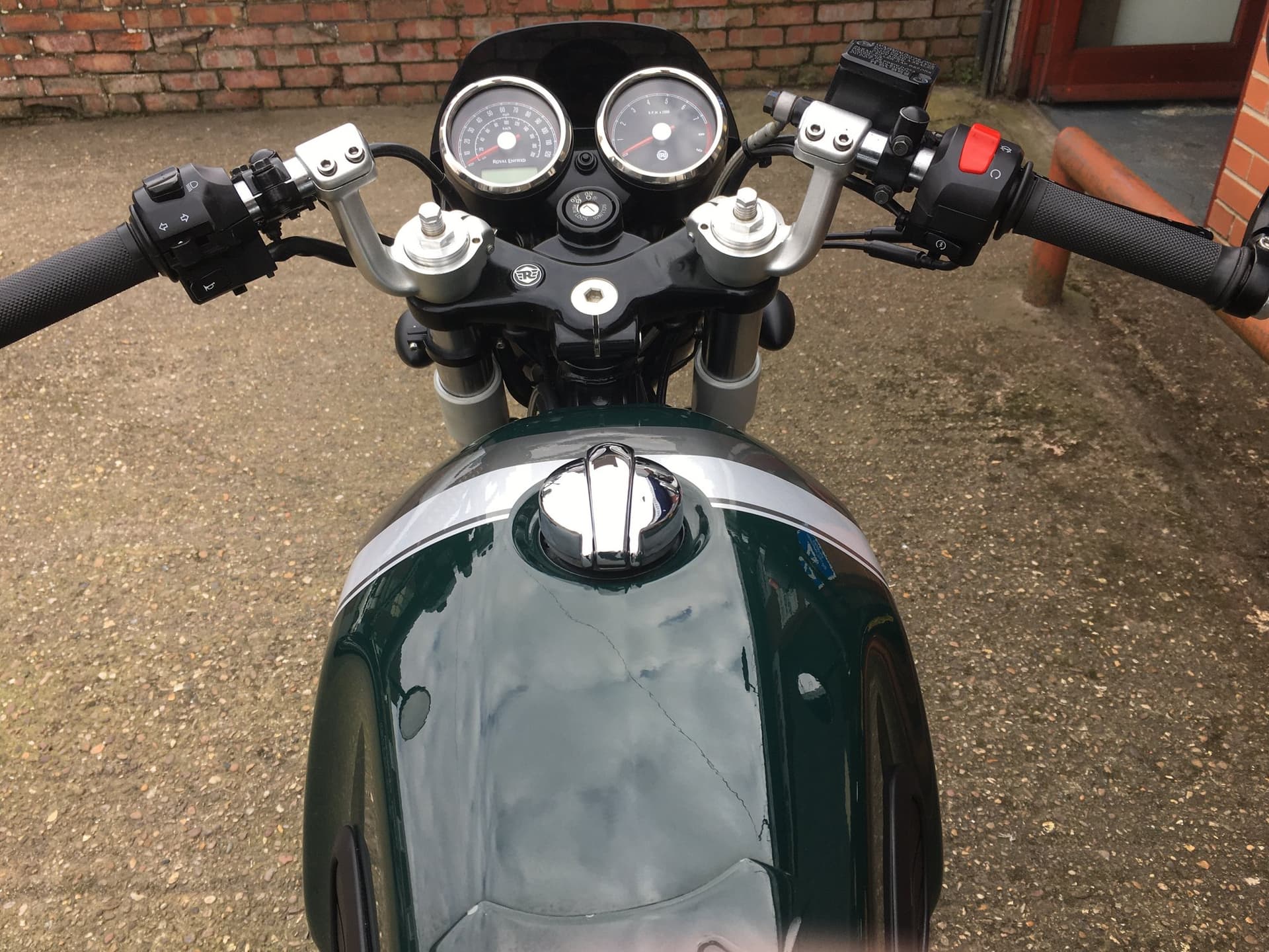 ROYAL ENFIELD CONTINENTAL GT650 thumbnail 10