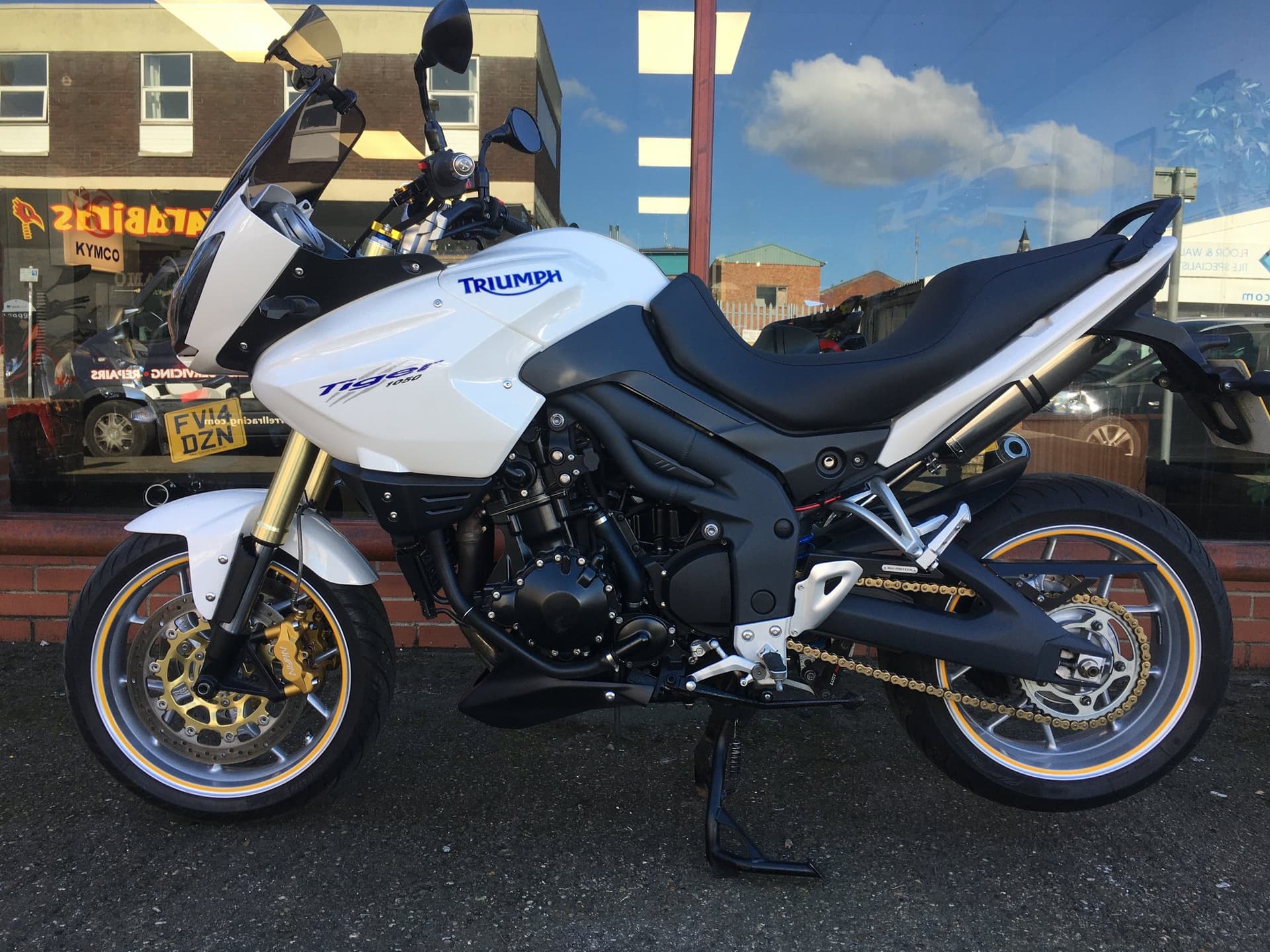 TRIUMPH TIGER 1050 thumbnail 2