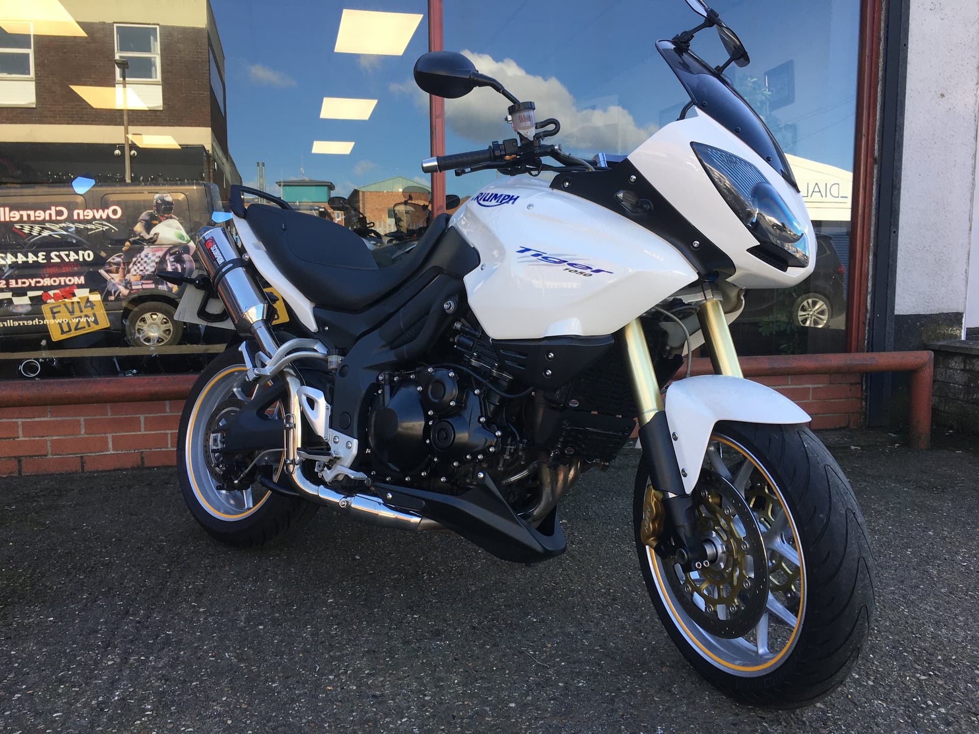 TRIUMPH TIGER 1050 thumbnail 7