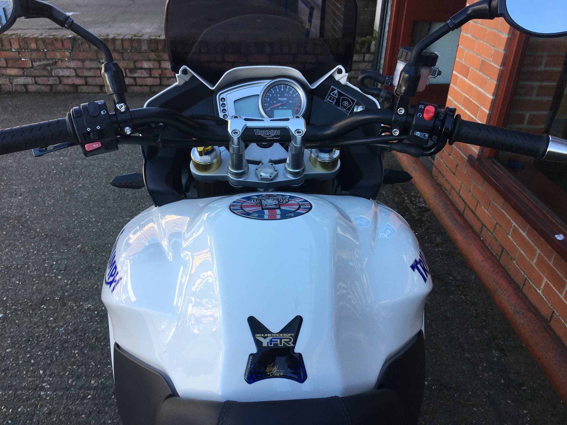 TRIUMPH TIGER 1050 thumbnail 11