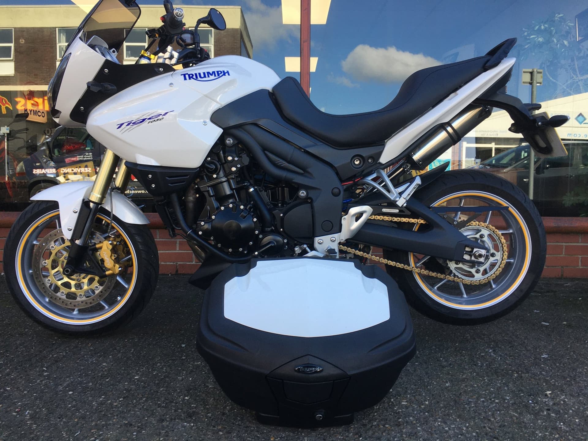 TRIUMPH TIGER 1050 thumbnail 13