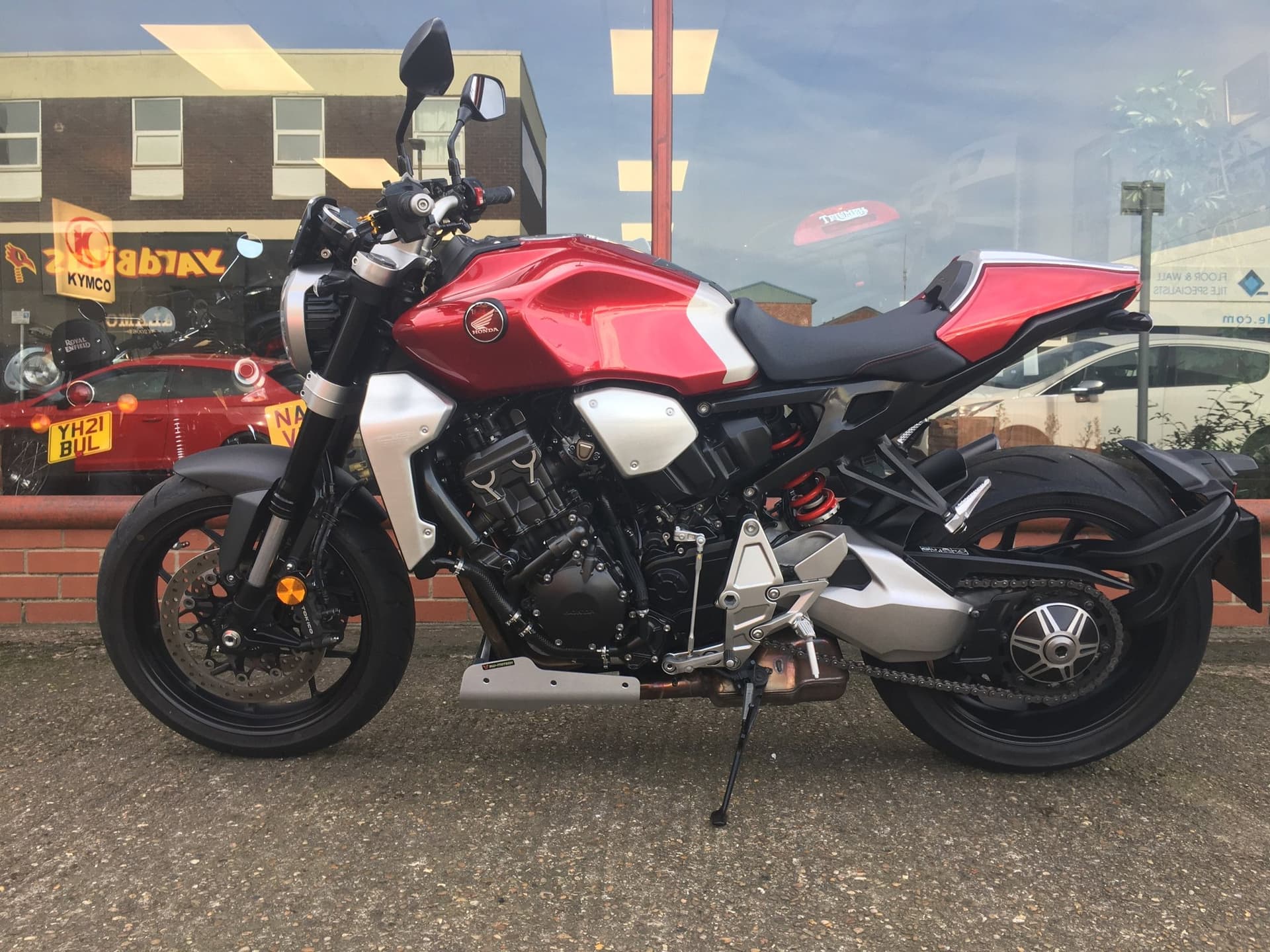 HONDA CB1000RA-J thumbnail 2