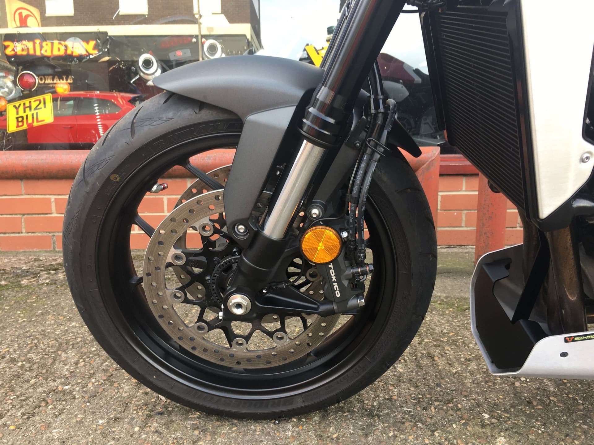 HONDA CB1000RA-J thumbnail 3