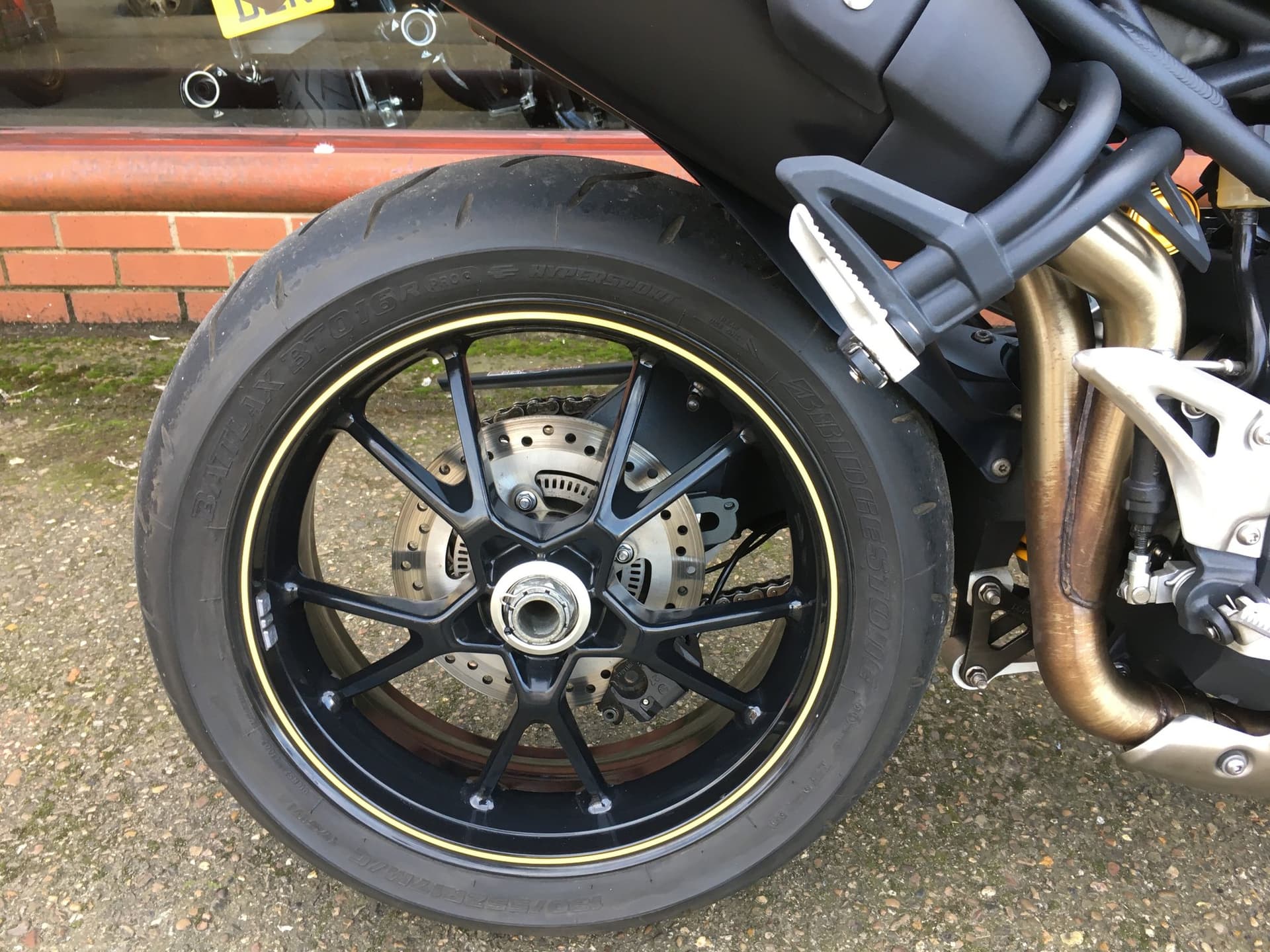 TRIUMPH SPEED TRIPLE 94R thumbnail 9