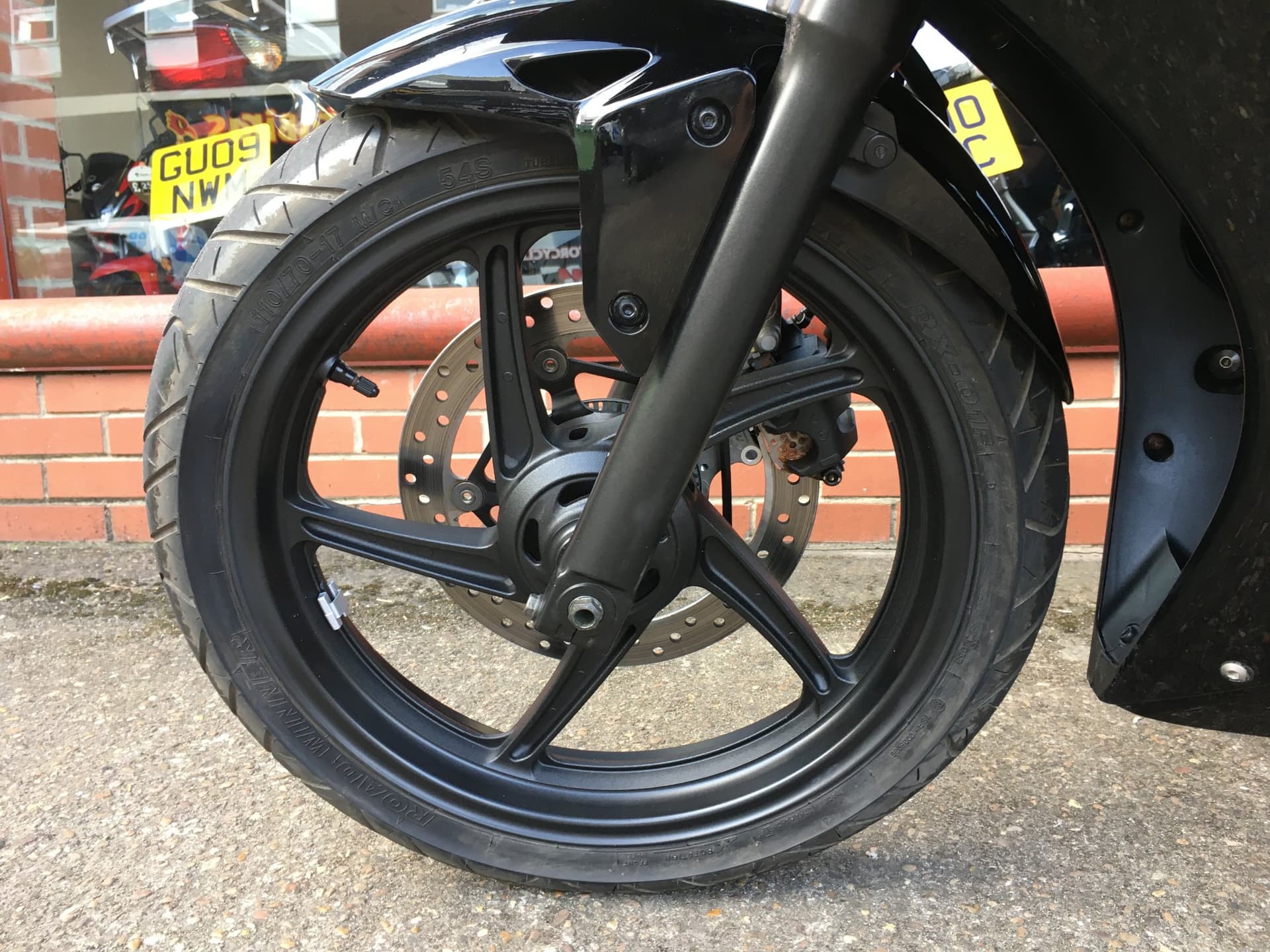 HONDA CBR300 RA-F thumbnail 8