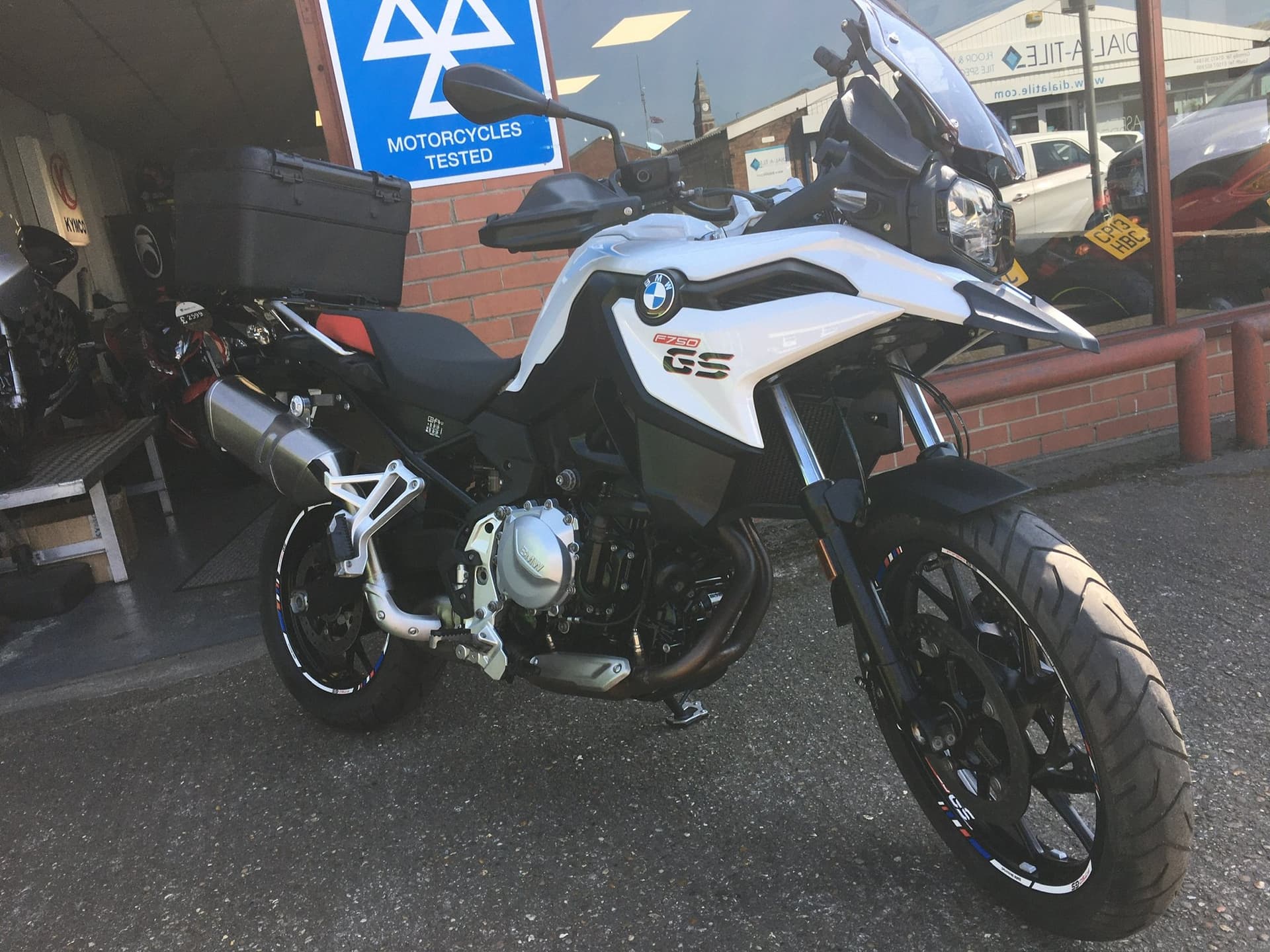 BMW F750 GS thumbnail 11