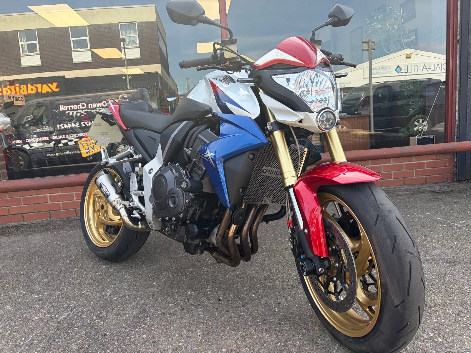 HONDA CB1000 thumbnail 9
