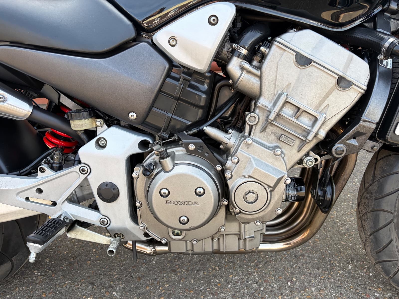 HONDA CB900 Hornet thumbnail 4