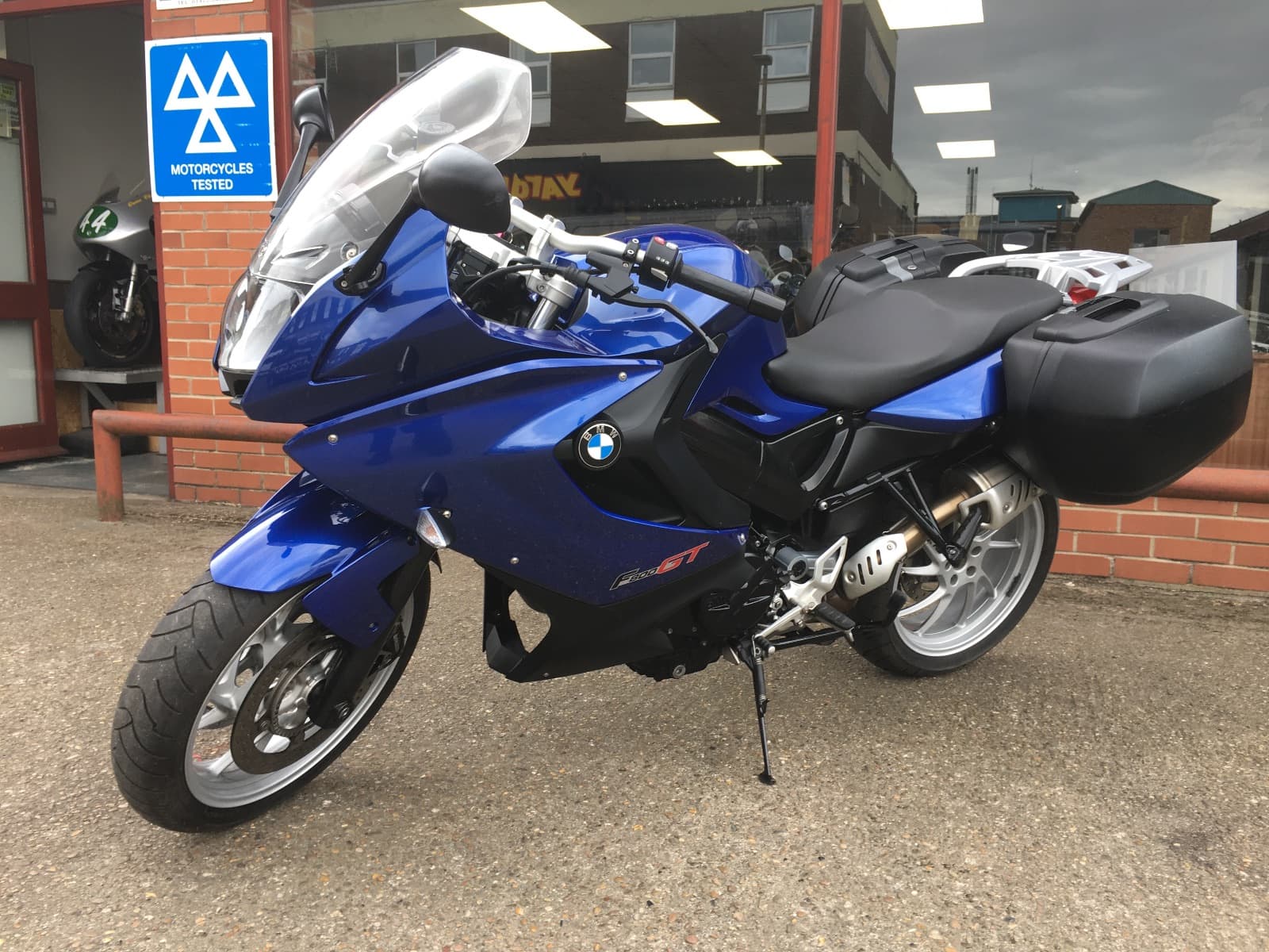 BMW F 800 GT thumbnail 6