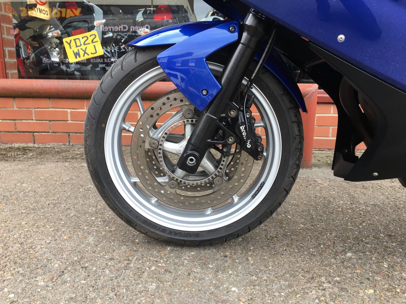 BMW F 800 GT thumbnail 10