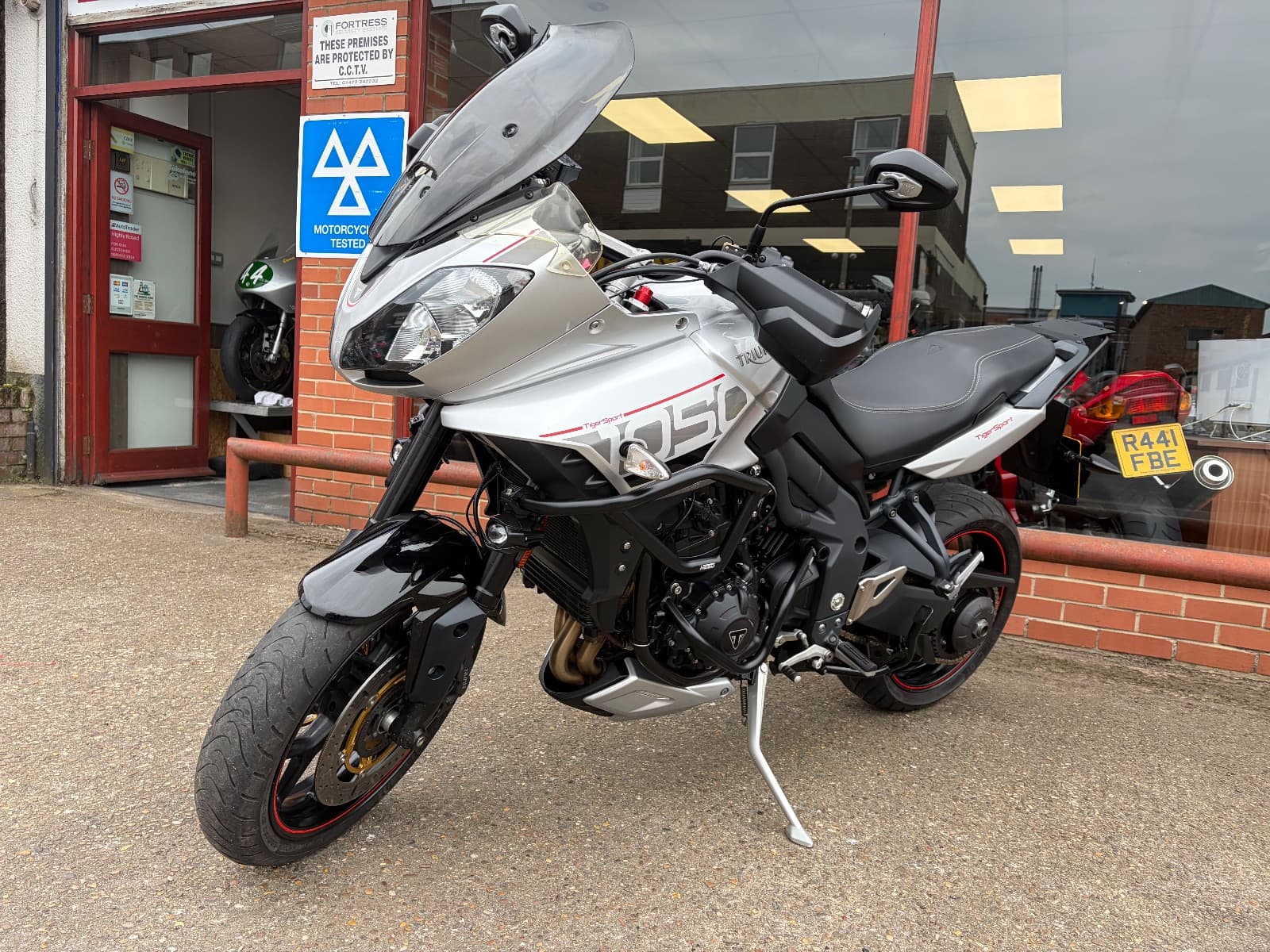 TRIUMPH TIGER 1050 SPORT thumbnail 6