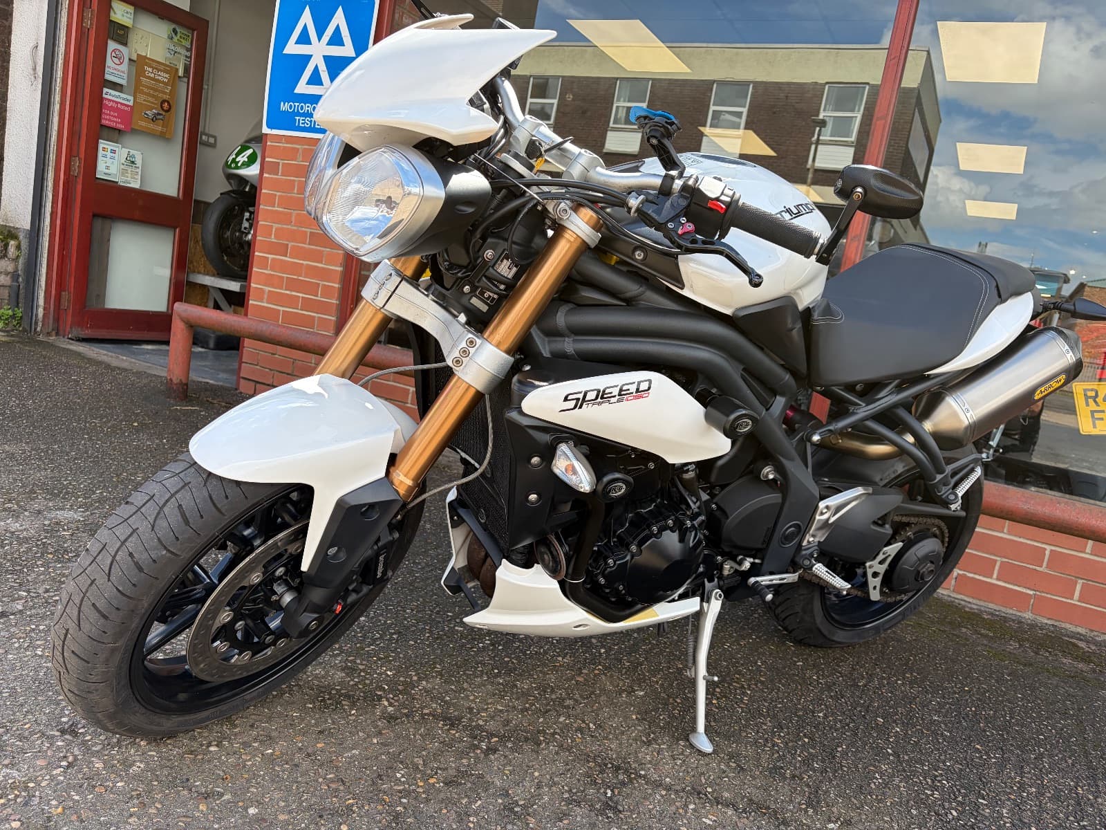TRIUMPH SPEED TRIPLE 1050 thumbnail 6