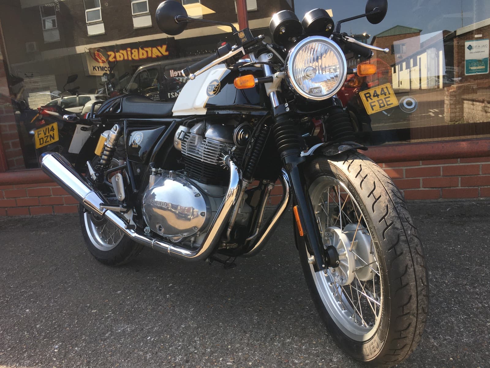 ROYAL ENFIELD CONTINENTAL GT650 thumbnail 12