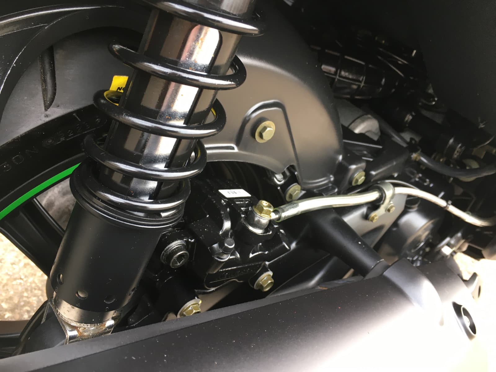 KAWASAKI J300 thumbnail 3