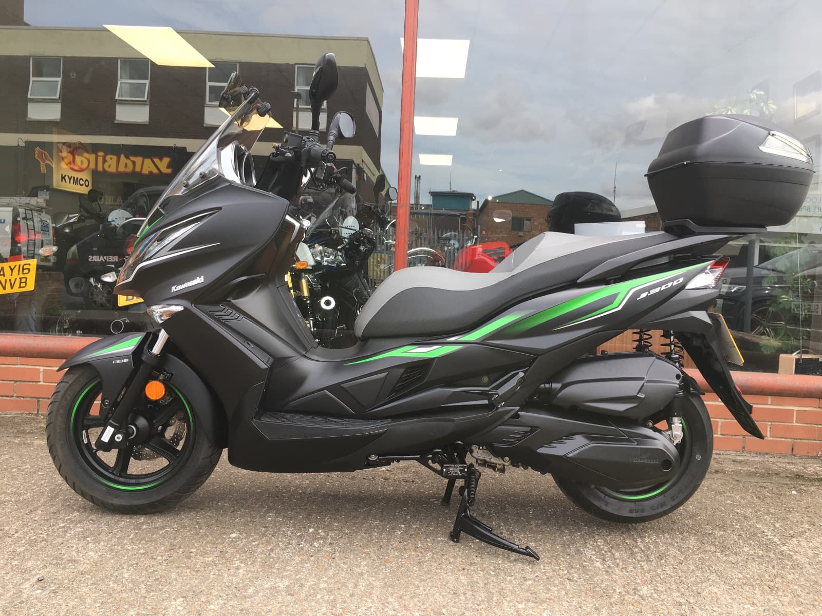 KAWASAKI J300 thumbnail 5