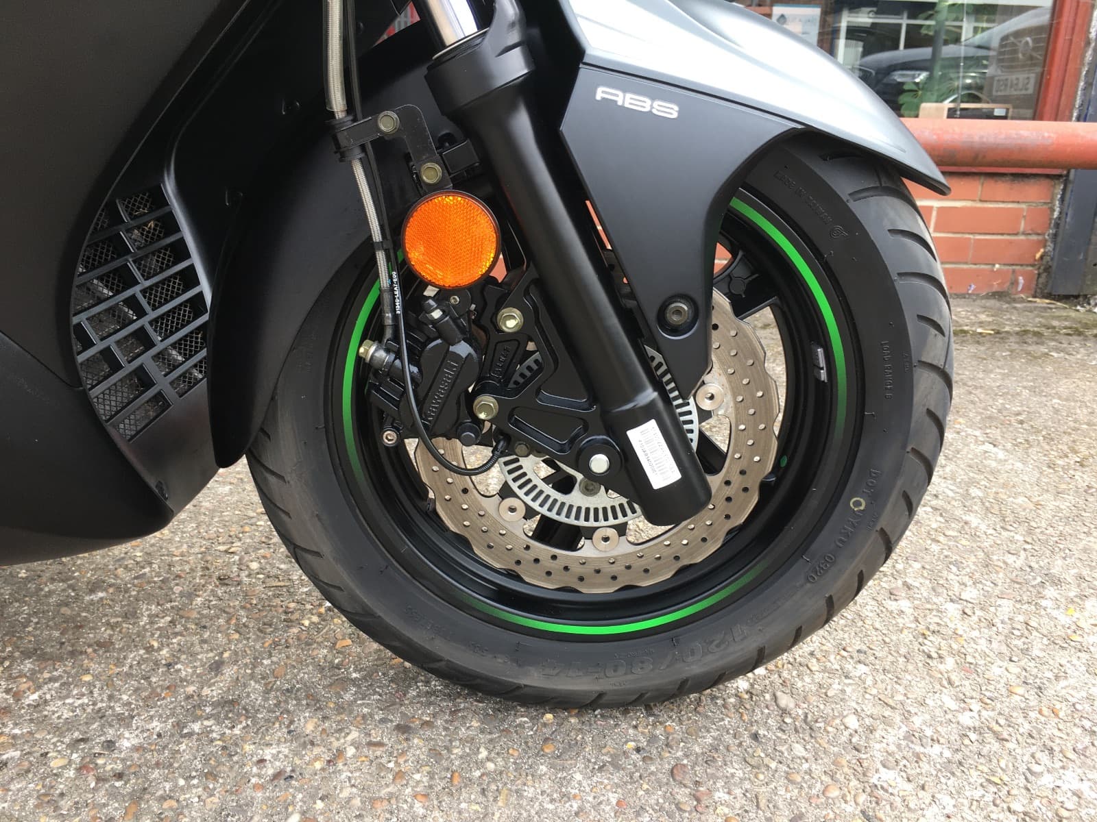 KAWASAKI J300 thumbnail 9