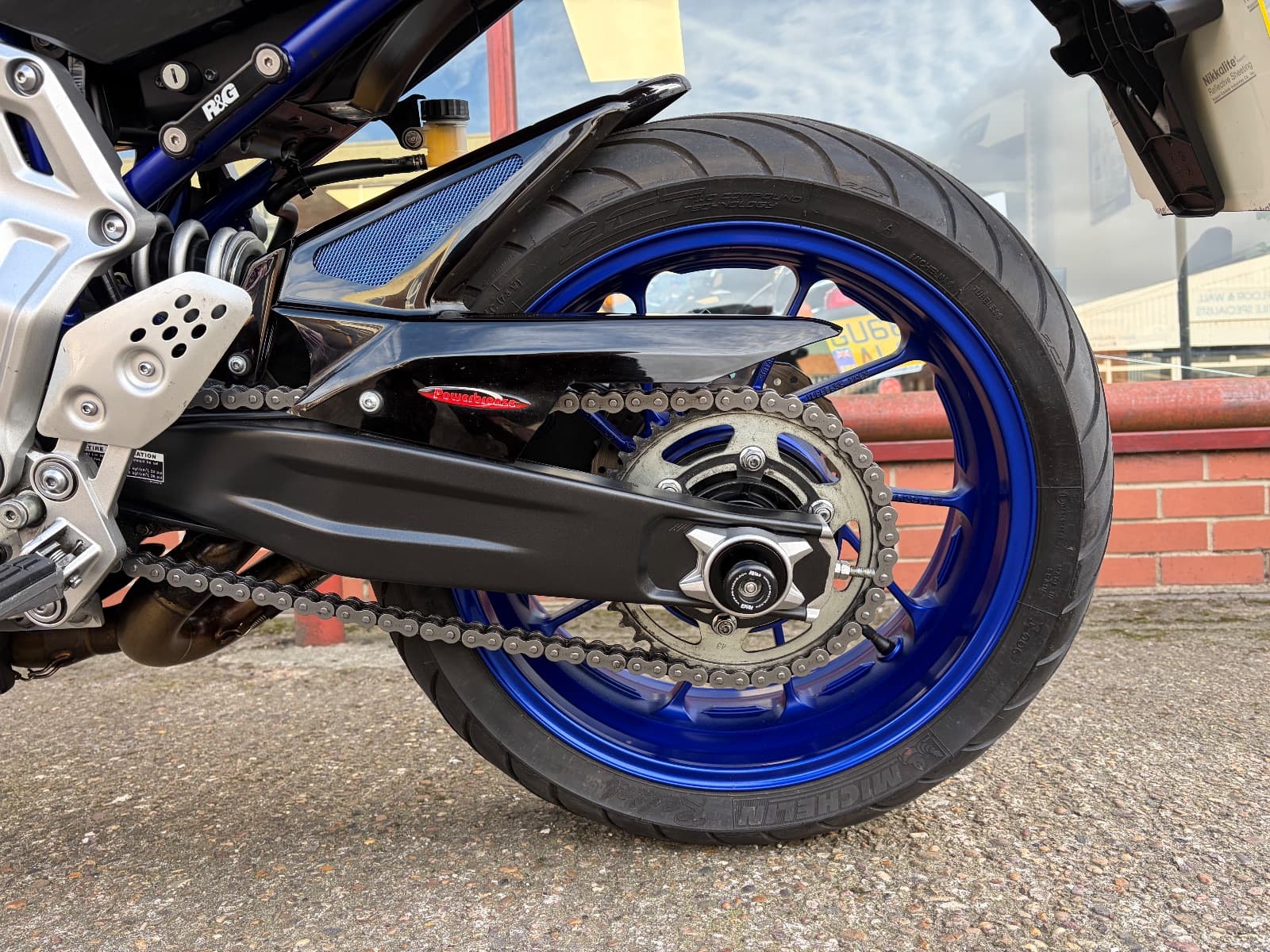 YAMAHA MT-07 thumbnail 6