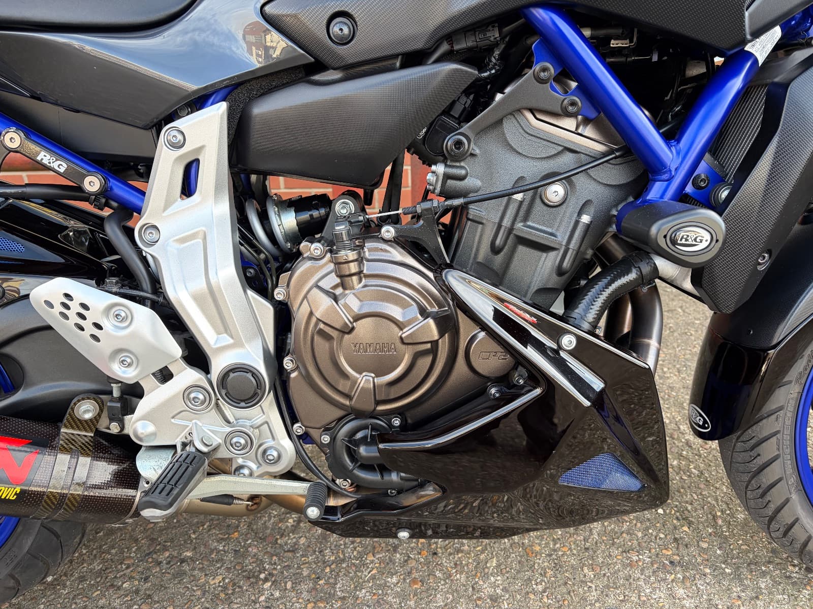 YAMAHA MT-07 thumbnail 7